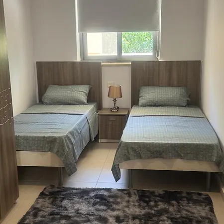 Cozy In 1 ホームステイ